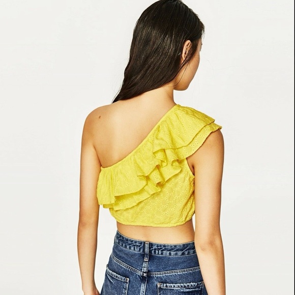 Zara Trafaluc Eyelet Ruffle Top - Picture 4 of 4
